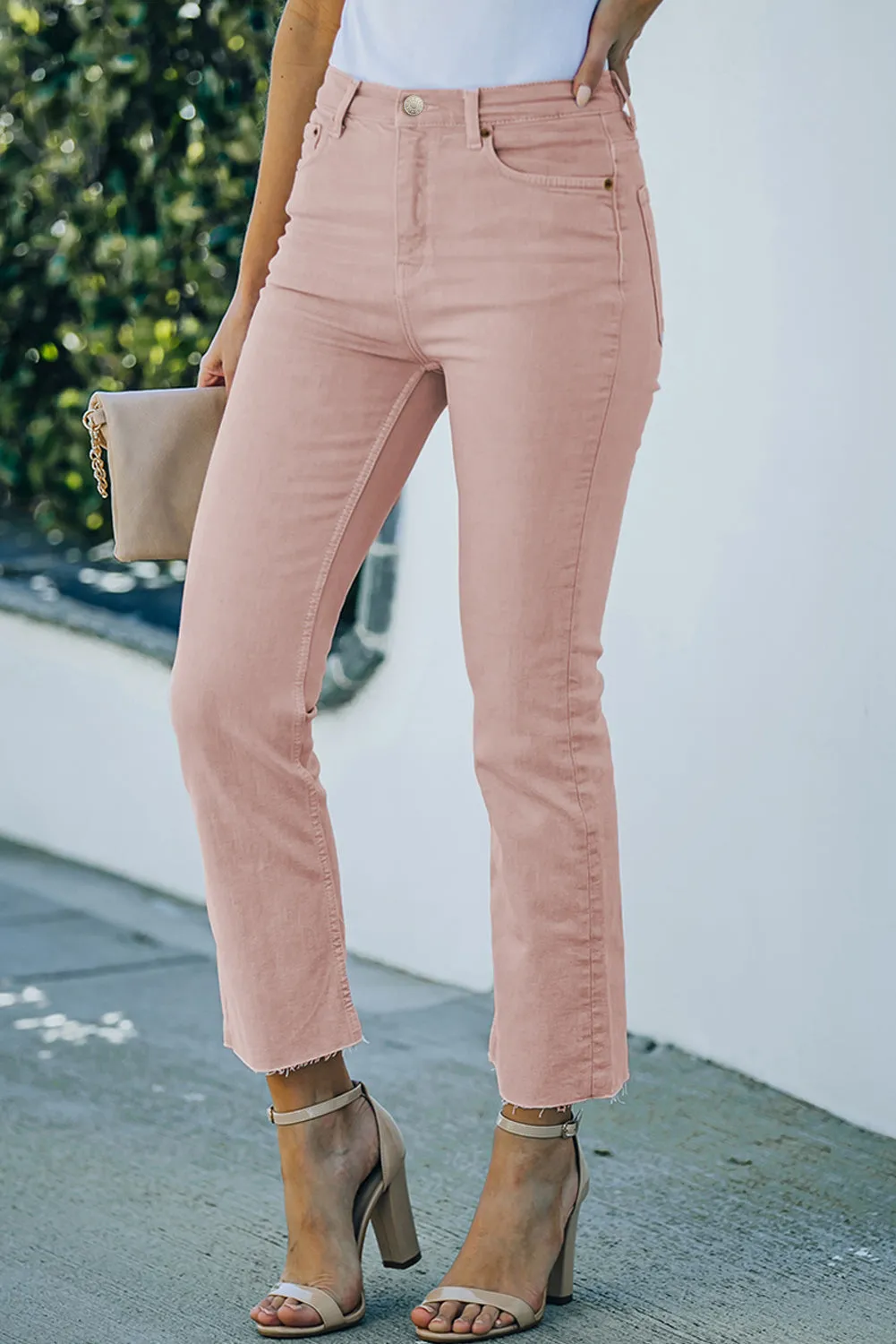 Frayed Edge Cropped Straight Jeans