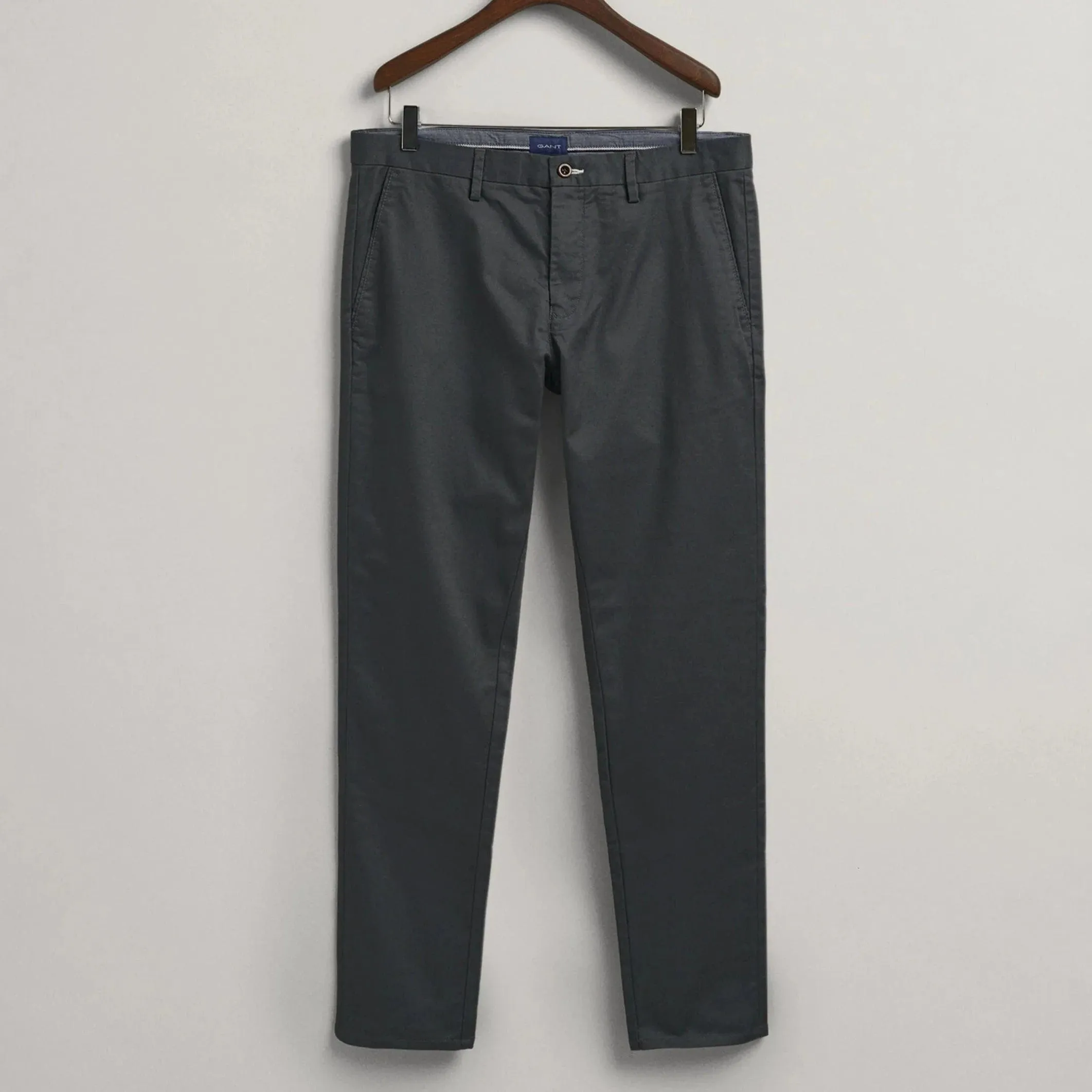 GANT Hallden Slim Fit Tech Prep™ Chinos in Antracite