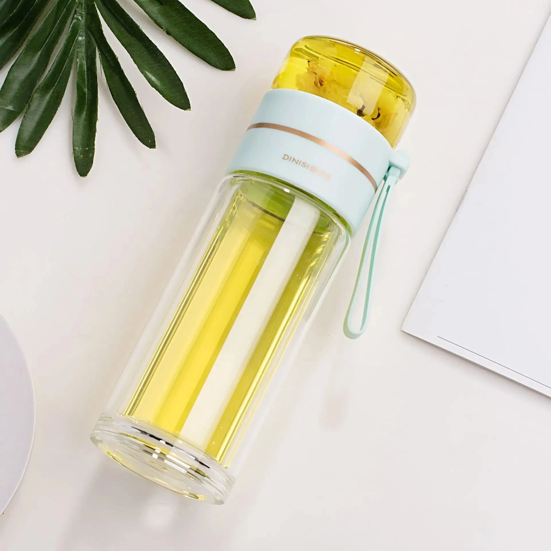 Glass Water Bottle with Tea Infuser Filter Tea Separation Double Wall Glass Bottle Leakproof Water Bottle