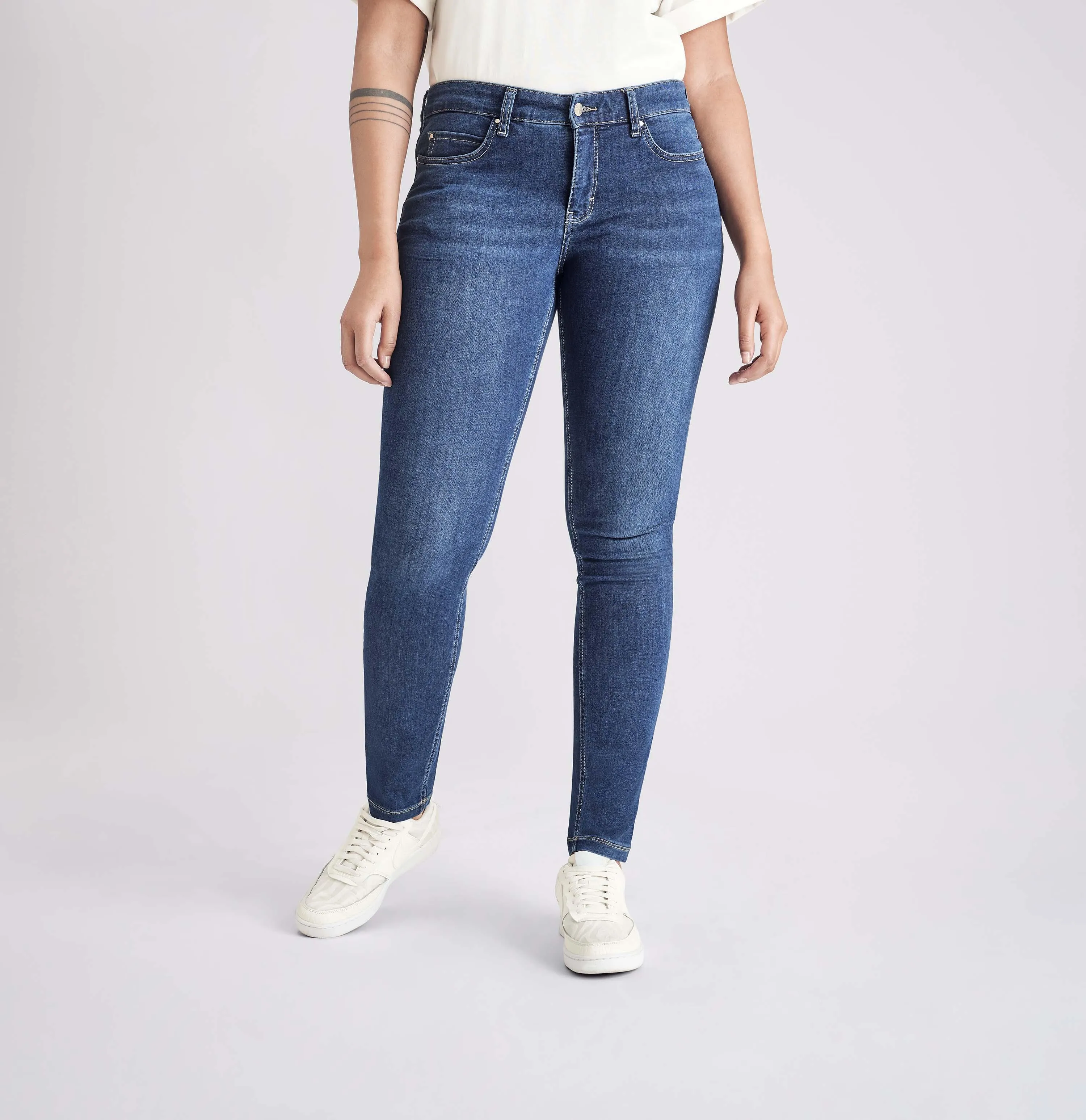 MAC <BR>
Dream Skinny Jeans <BR>
Denim <BR>