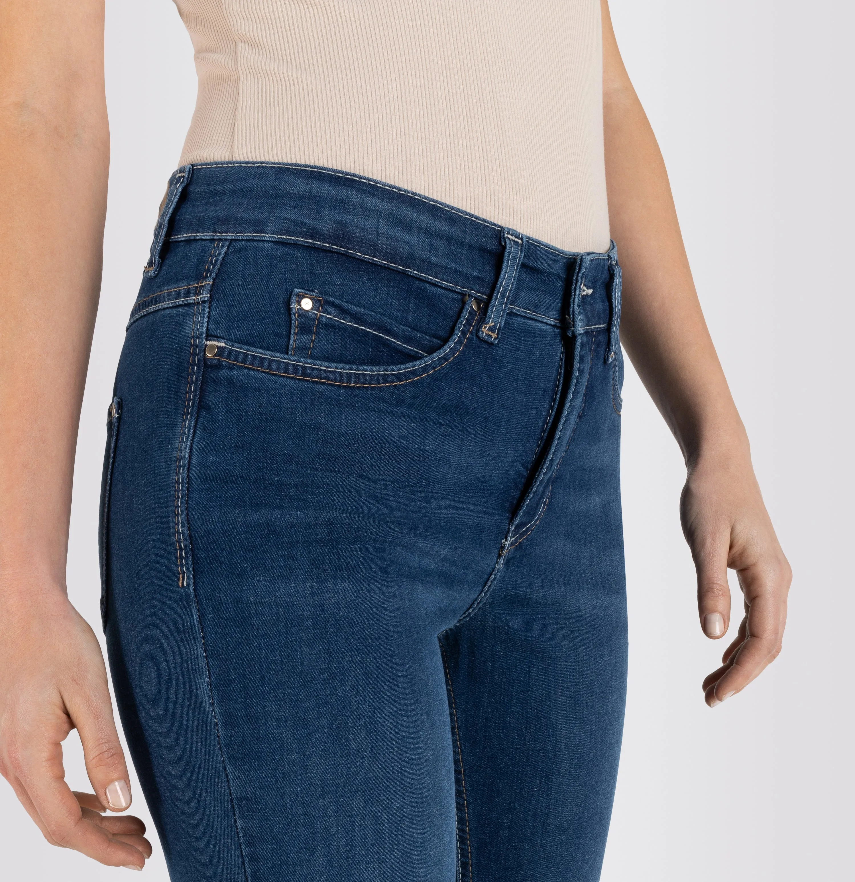 MAC <BR>
Dream Skinny Jeans <BR>
Denim <BR>