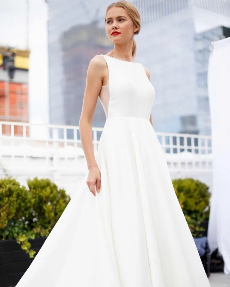 Sexy Back Ivory Satin Wedding Dress with Pocket