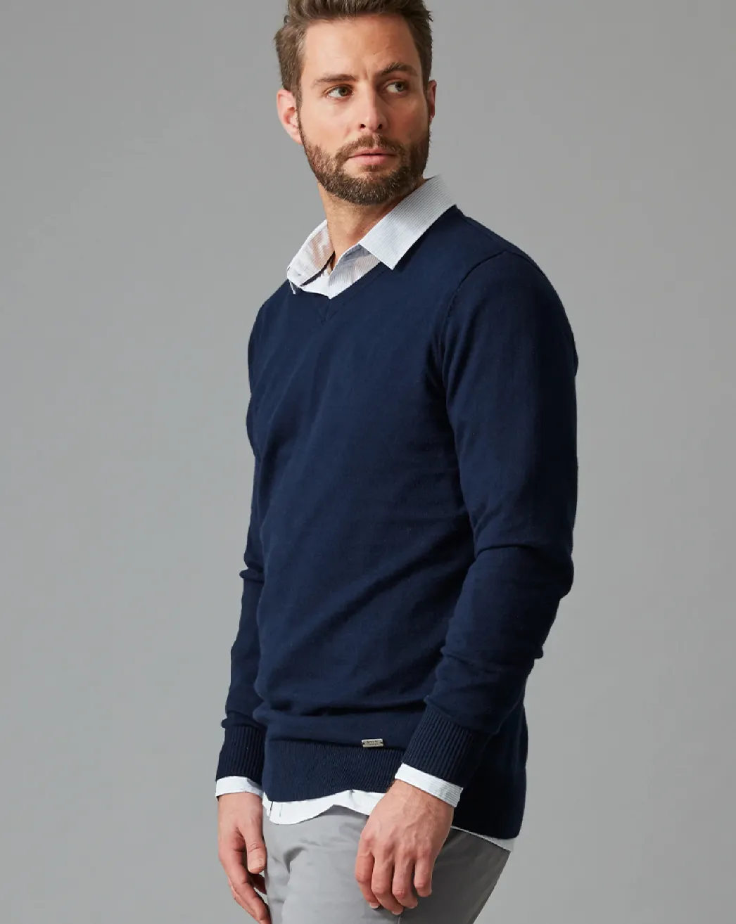 Wild South - Merino 12GG Vee Neck Navy Marle